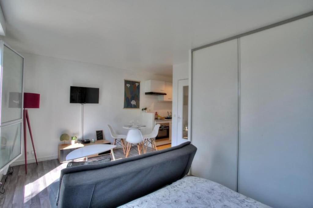 Studio Spacieux Avec Terrasse Et Parking Viry-Châtillon Zewnętrze zdjęcie