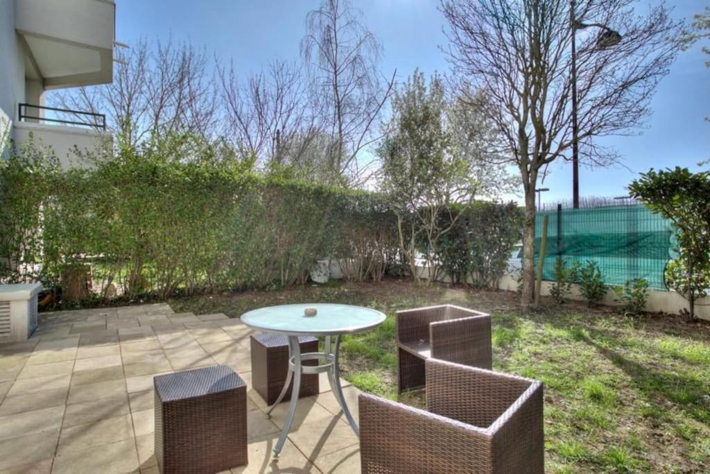 Studio Spacieux Avec Terrasse Et Parking Viry-Châtillon Zewnętrze zdjęcie